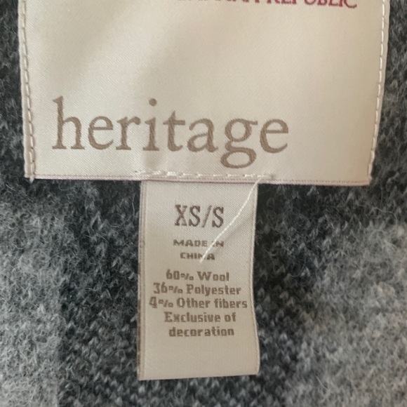 Banana Republic Heritage Black Plaid Cape XS/S - Picture 8 of 10